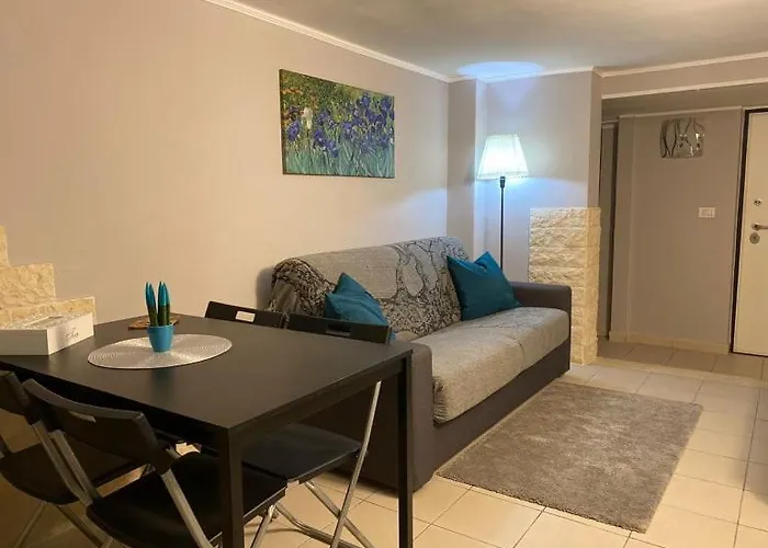 Iris Apartment